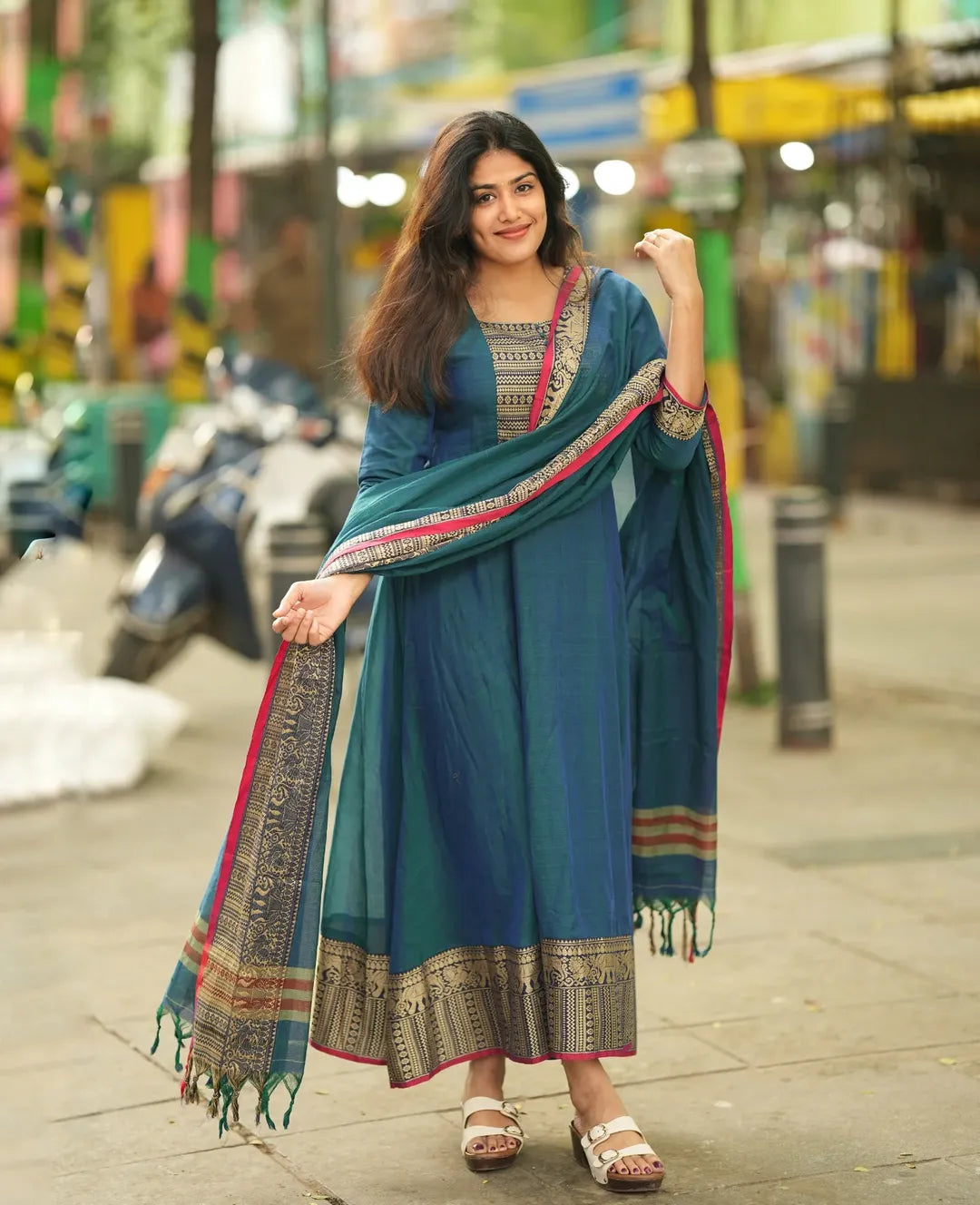 Narayanpet Anarkali Kurta & Dupatta Set