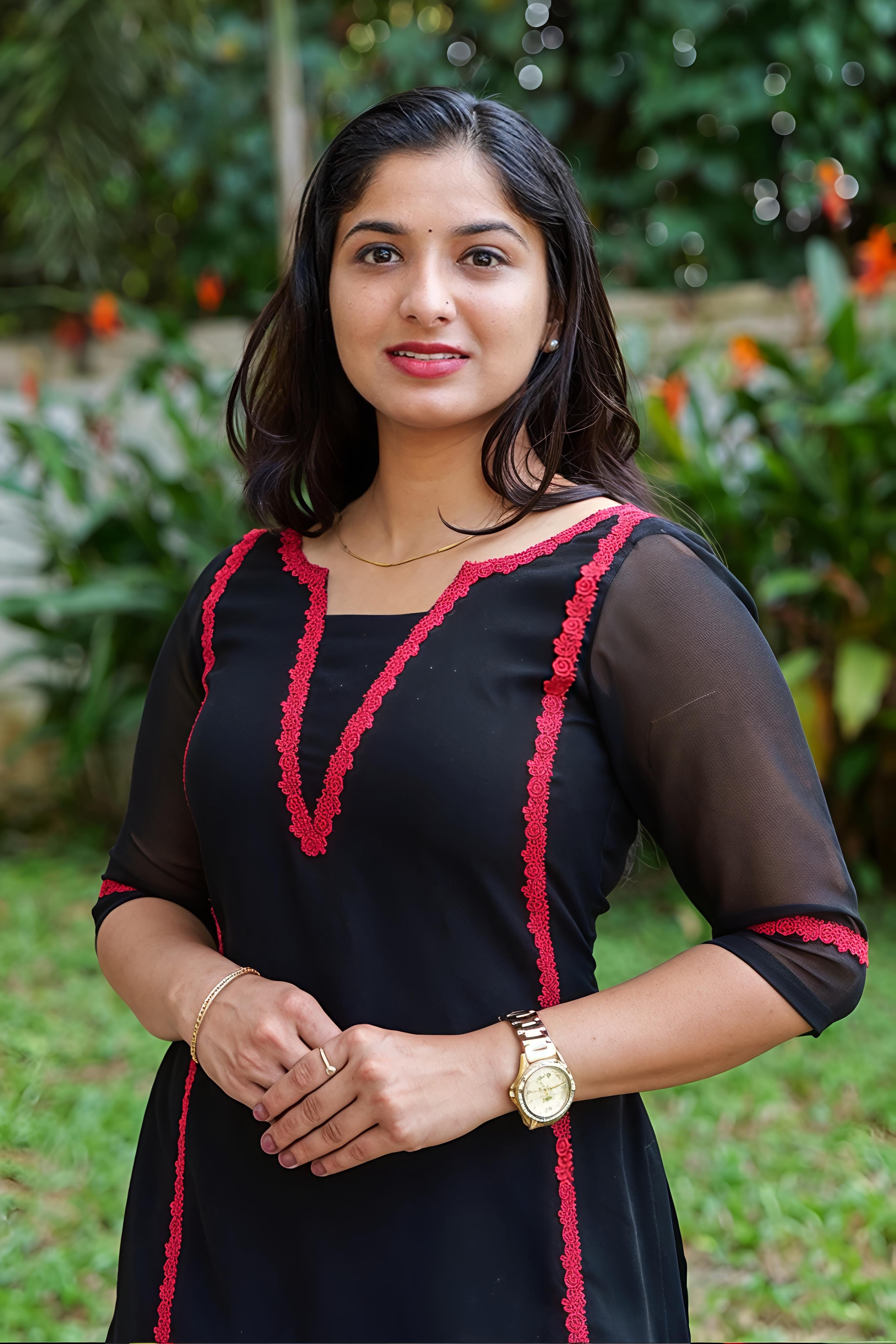 Ethnic Wardrobe With This Elegant Black Straight-Cut Kurta Set