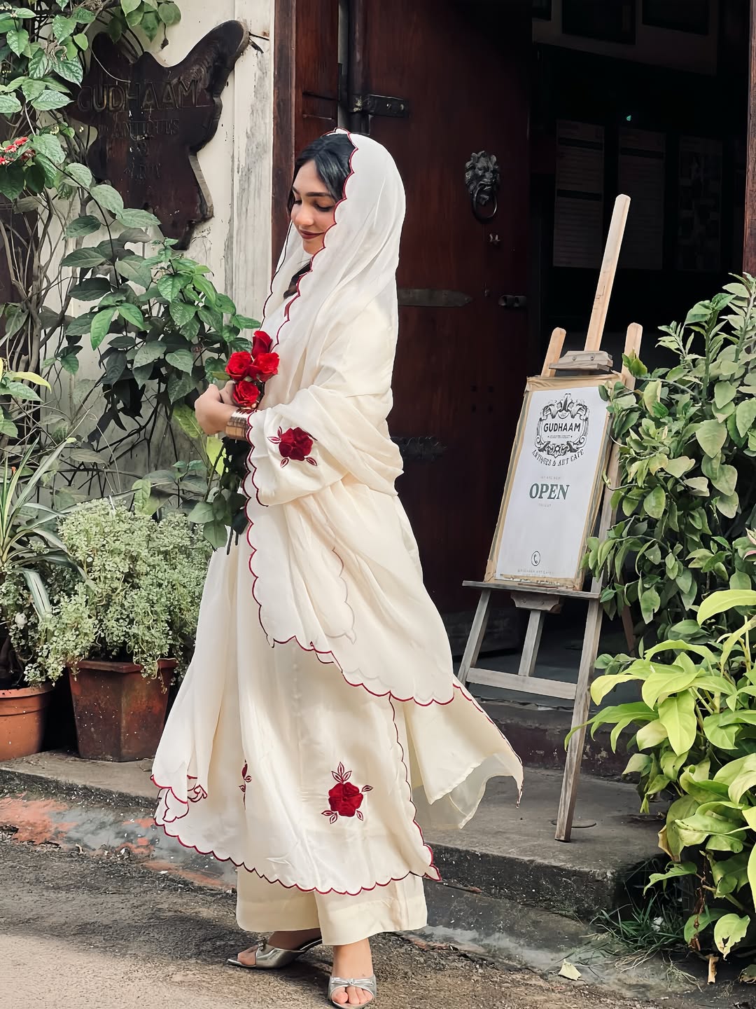 Boutique Choice – Embroidered Ethnic Set