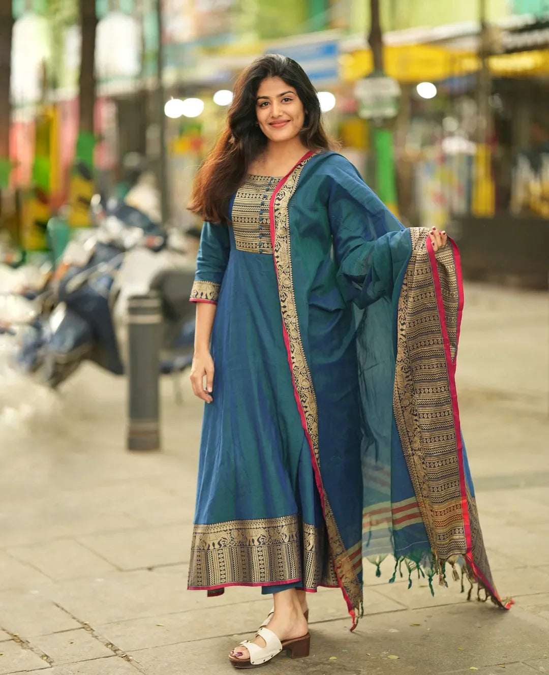 Narayanpet Anarkali Kurta & Dupatta Set